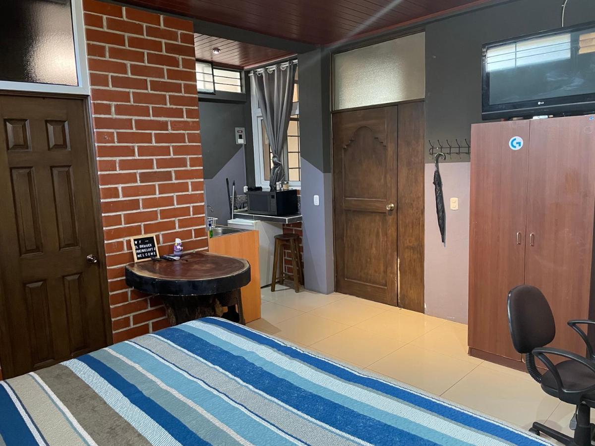 Ferienwohnung Huehueloft1 Estacionamiento Y Wifi Huehuetenango Exterior foto